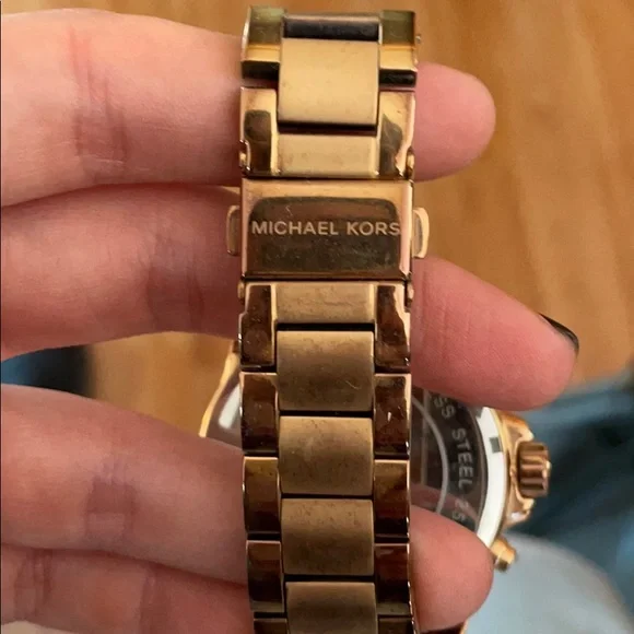 Gold Michael Kors Watch - Picture 2 of 7